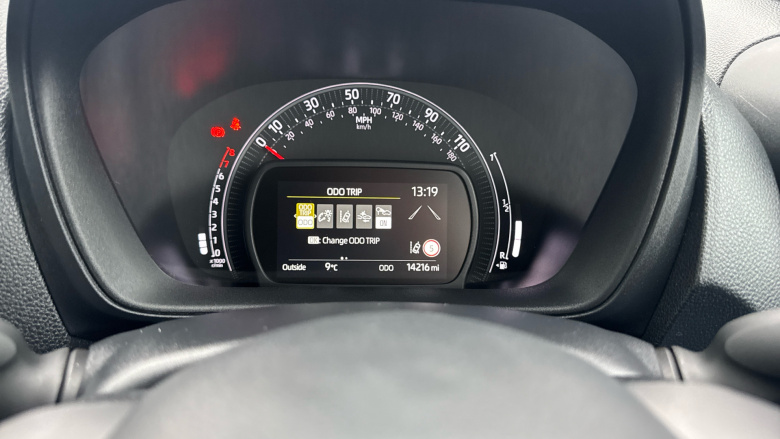 Toyota Aygo X 1.0 VVT-i Edge 5dr Petrol Hatchback